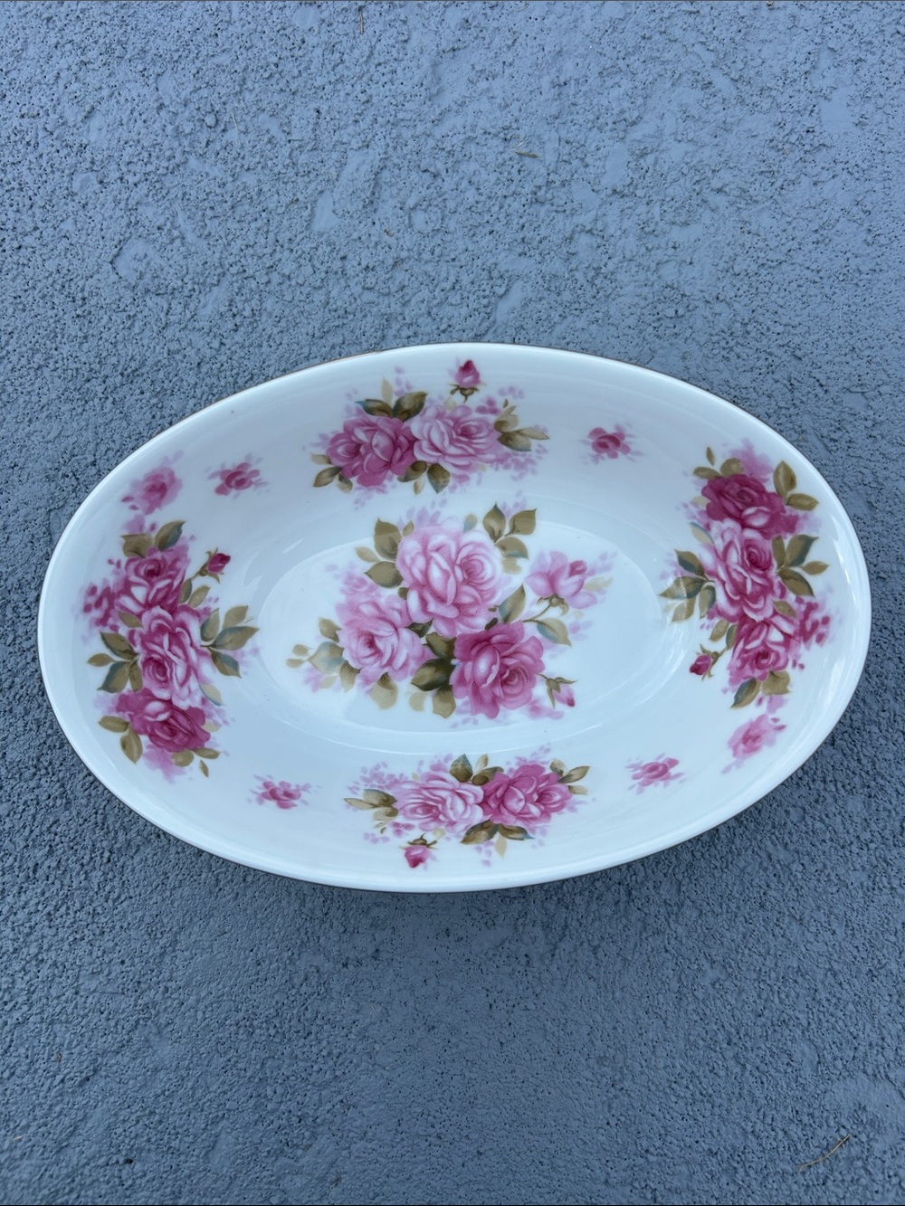 Andrea by Sadek #8118 Pink Rose Oval Serving Bowl